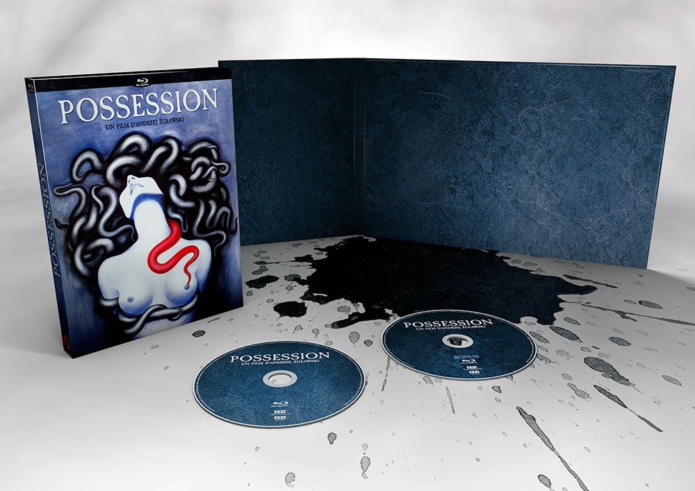 POSSESSION - LE CHAT QUI FUME
